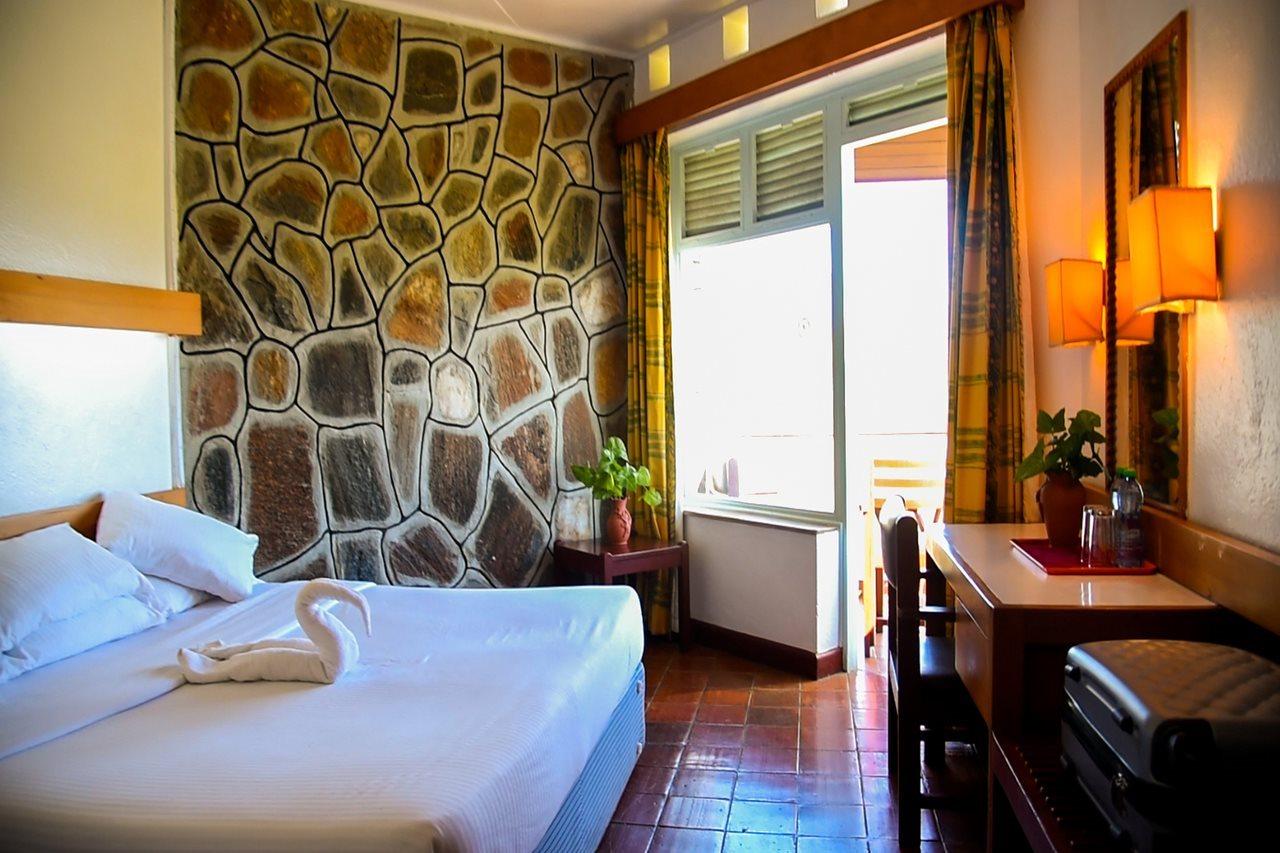Ngulia Safari Lodge Tsavo Eksteriør billede