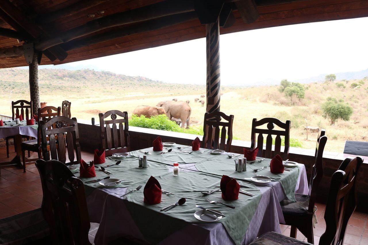 Ngulia Safari Lodge Tsavo Eksteriør billede